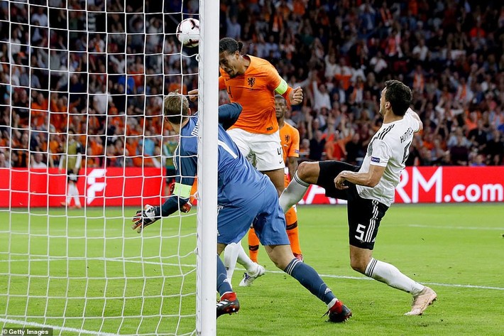 Cựu sao Man United tỏa sáng, giúp Hà Lan vùi dập khó tin Đức - Ảnh 3.
