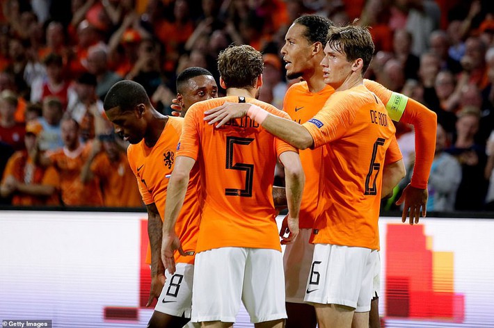 Cựu sao Man United tỏa sáng, giúp Hà Lan vùi dập khó tin Đức - Ảnh 4.