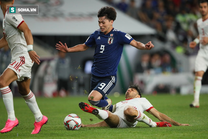 Lại có penalty nhờ VAR, Nhật Bản đè bẹp Iran tại bán kết Asian Cup - Ảnh 2.