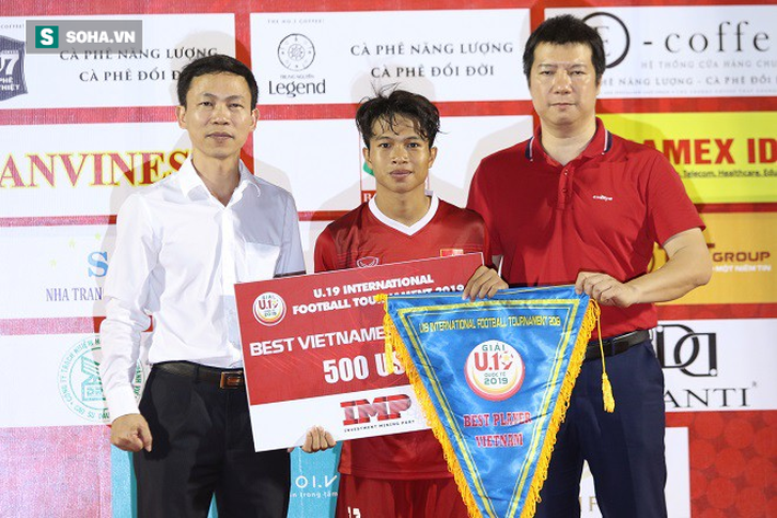 HLV Graechen tiếc nuối khi Tiểu Công Phượng không được gọi lên U18 Việt Nam - Ảnh 1.