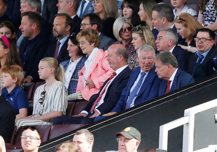 Man United thua sốc Crystal Palace, báo chí Anh chỉ tên tội đồ - Ảnh 2.