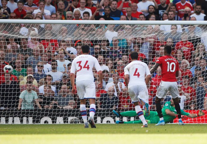 Man United thua sốc Crystal Palace, báo chí Anh chỉ tên tội đồ - Ảnh 5.