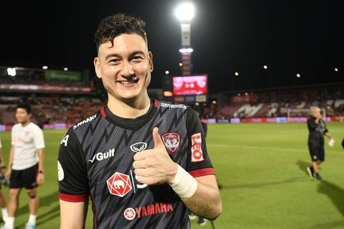 Đặng Văn Lâm nhận được sự so sánh đặc biệt sau pha cứu thua mang dáng dấp Manuel Neuer - Ảnh 1.