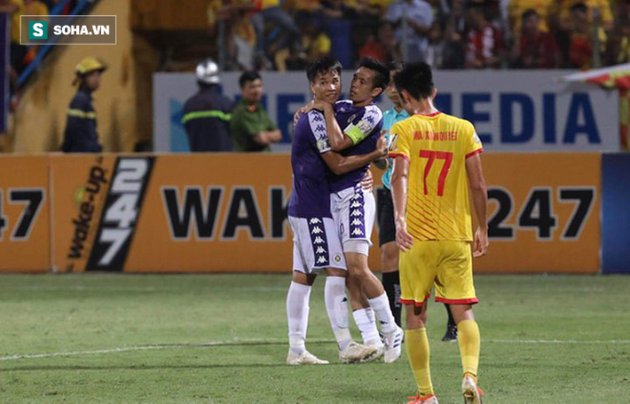 Hà Nội FC hủy diệt đối thủ ngày cảnh tượng hãi hùng lấn át cơn mưa bàn thắng ở Hàng Đẫy - Ảnh 4.