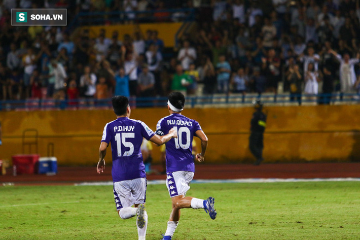 Quang Hải, Văn Quyết có đem nổi giấc mơ châu lục che mờ V.League đầy vết loang lổ khó coi? - Ảnh 2.
