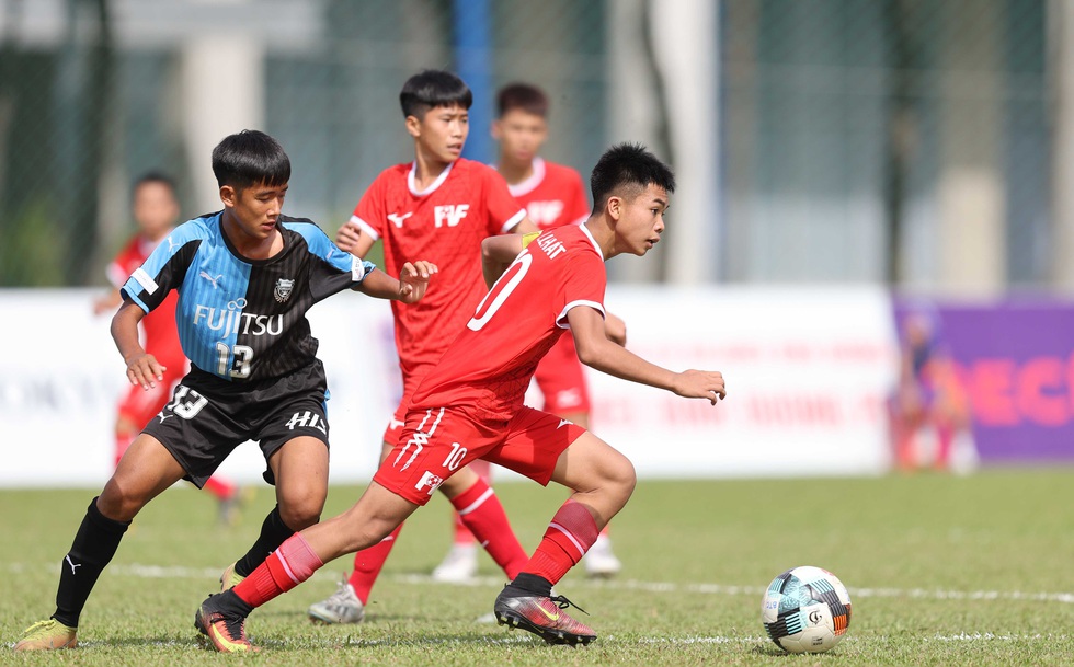 U13 Kawasaki Frontale đã hoà U13 PVF với tỷ số 2-2.