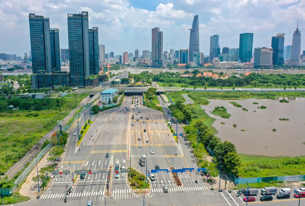 Đường hầm vượt sông duy nhất ở Việt Nam, biến bán đảo nghèo thành khu đô thị hiện đại - Ảnh 2.