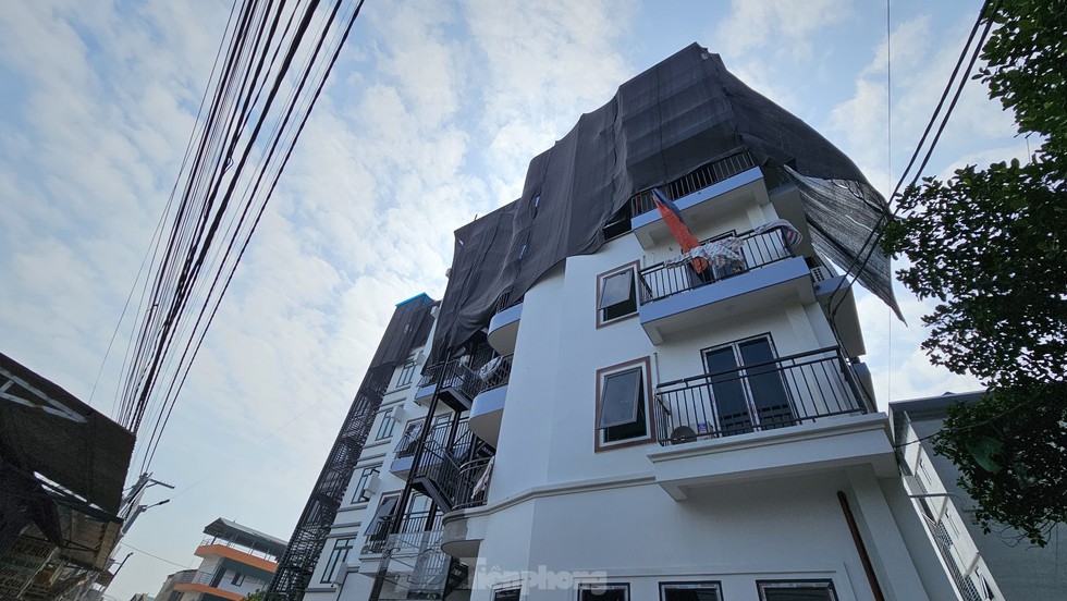 Thủ phủ chung cư mini sai phép ngoại thành Hà Nội bất ngờ trùm mền - Ảnh 8.