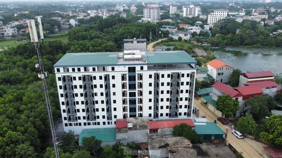 Thủ phủ chung cư mini sai phép ngoại thành Hà Nội bất ngờ trùm mền - Ảnh 4.