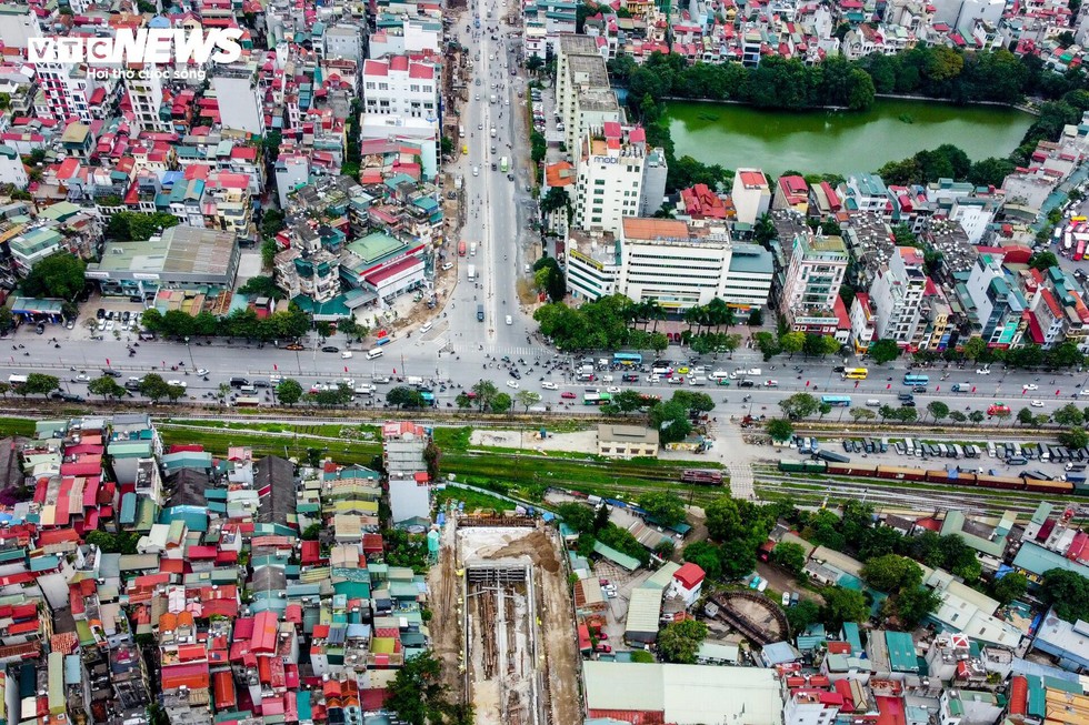 Cận cảnh hầm chui 778 tỷ đồng ở Hà Nội sau hơn 1 năm thi công - Ảnh 3.