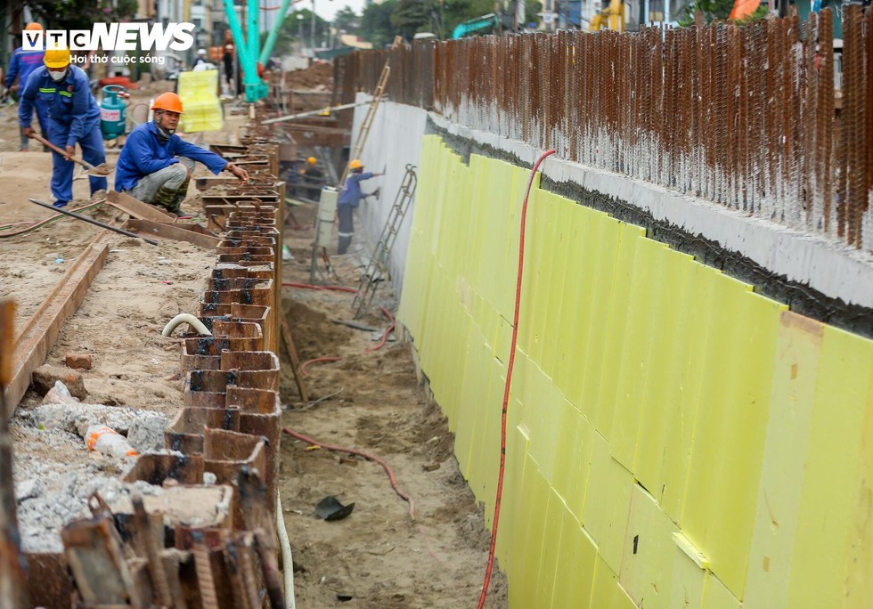 Cận cảnh hầm chui 778 tỷ đồng ở Hà Nội sau hơn 1 năm thi công - Ảnh 13.