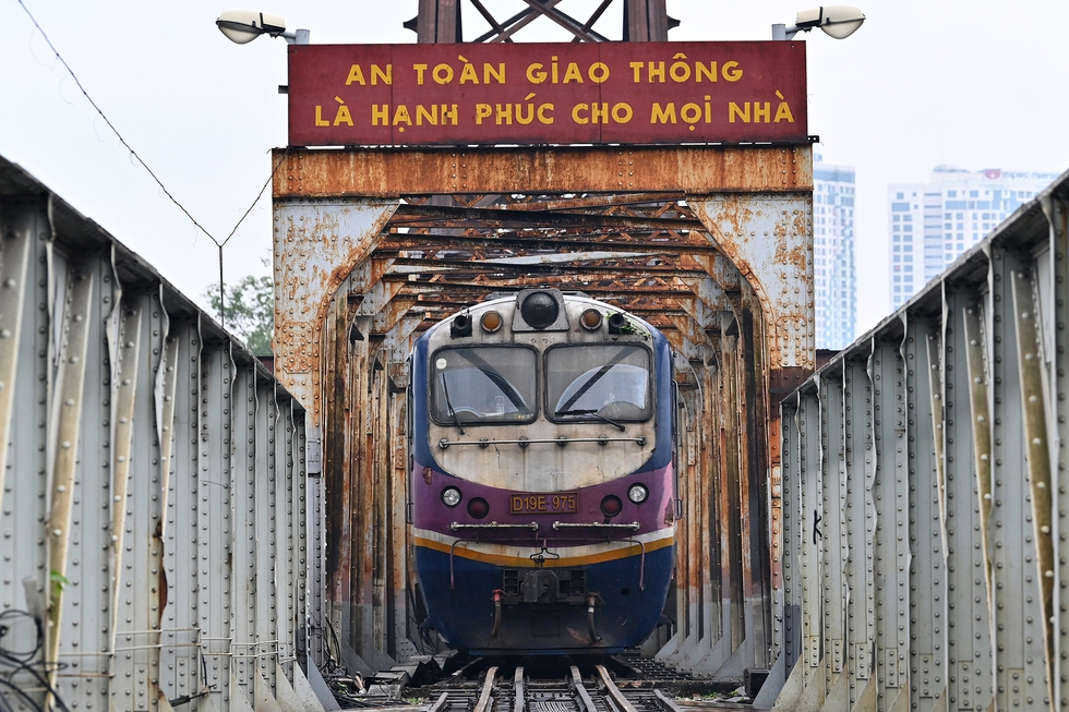 Soi những khối sắt di động từng làm nên lịch sử huy hoàng của đường sắt Việt Nam - Ảnh 13.
