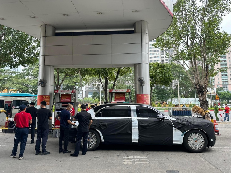 Cận cảnh Hồng Kỳ N701 - xe limousine chở ông Tập Cận Bình thăm Việt Nam - Ảnh 11.