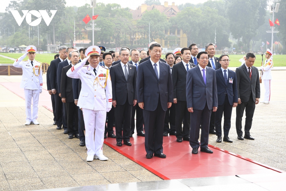 Tổng Bí thư, Chủ tịch Trung Quốc Tập Cận Bình đặt vòng hoa, viếng Lăng Chủ tịch Hồ Chí Minh - Ảnh 6.