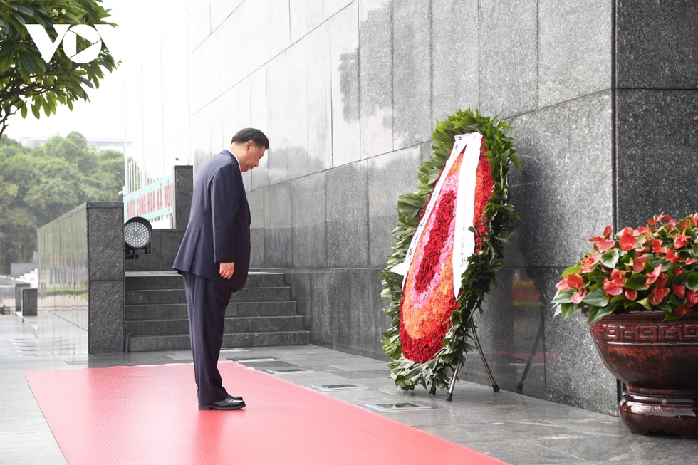 Tổng Bí thư, Chủ tịch Trung Quốc Tập Cận Bình đặt vòng hoa, viếng Lăng Chủ tịch Hồ Chí Minh - Ảnh 5.