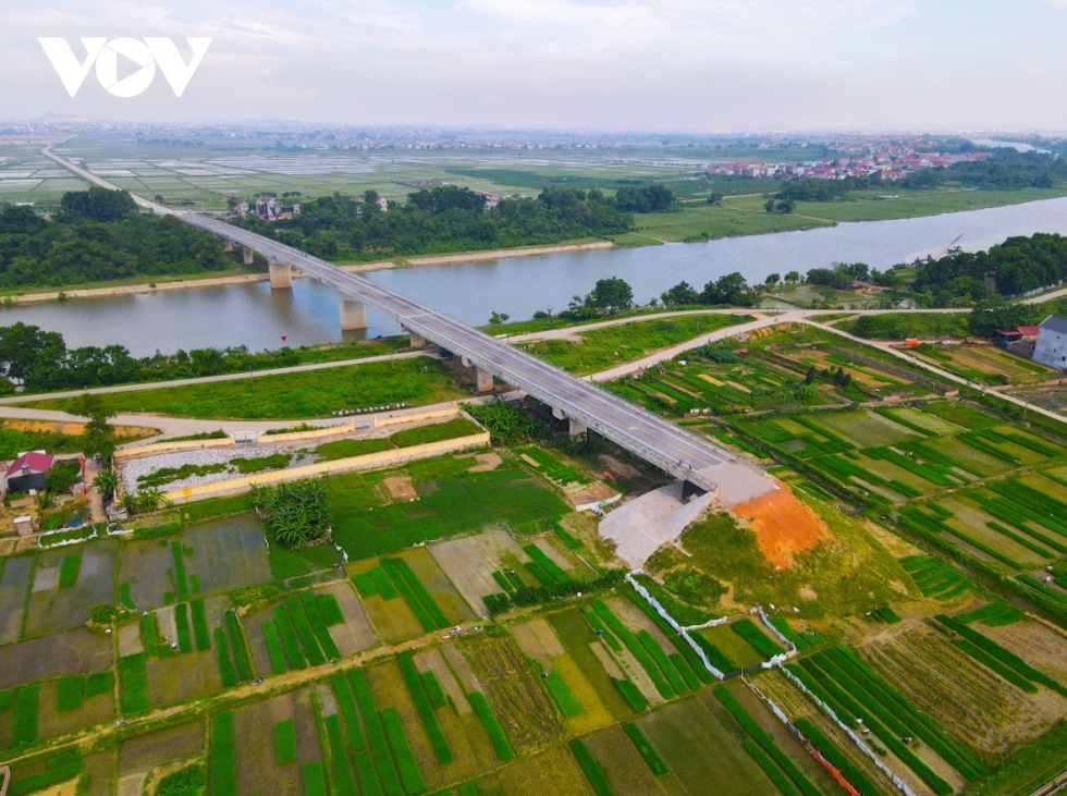 Hiện trạng cây cầu cụt trăm tỷ nối Hà Nội - Bắc Giang sắp được hồi sinh - Ảnh 8.
