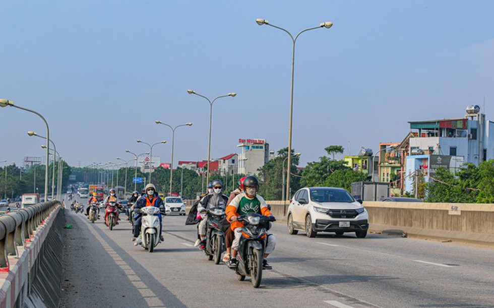  [Photo Essay] Sắp lên thành phố phía Bắc Hà Nội, khu vực Làng biệt thự Mê Linh hiện nay ra sao?  - Ảnh 1.