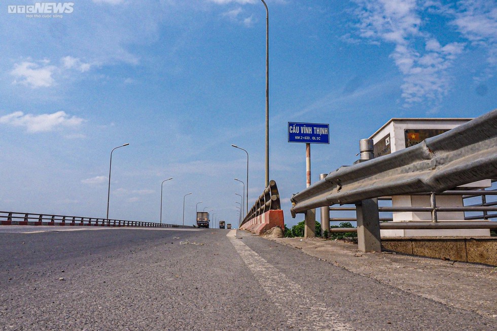 Chiêm ngưỡng cây cầu vượt sông dài nhất Việt Nam từ trên cao - Ảnh 10.