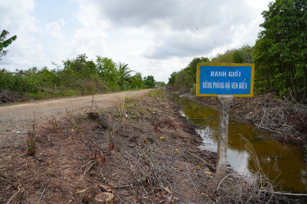 Toàn cảnh tuyến đường ven biển dài hơn 230 km ở Kiên Giang - Ảnh 9.