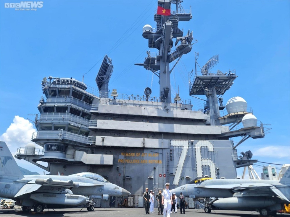 Ngắm dàn máy bay chiến đấu trên tàu USS Ronald Reagan - CVN 76 của Hải quân Mỹ - Ảnh 5.