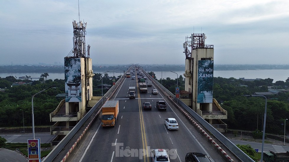 Cận cảnh cây cầu đầu tiên nối liền hai bờ sông Hồng và Đông Anh với các quận nội thành Hà Nội - Ảnh 3.