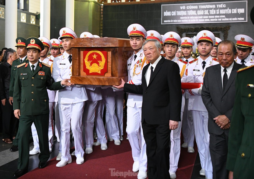 Tiễn biệt Thượng tướng Nguyễn Chí Vịnh - Tấm gương sáng về lòng trung thành với Đảng, Tổ quốc và Nhân dân - Ảnh 12.