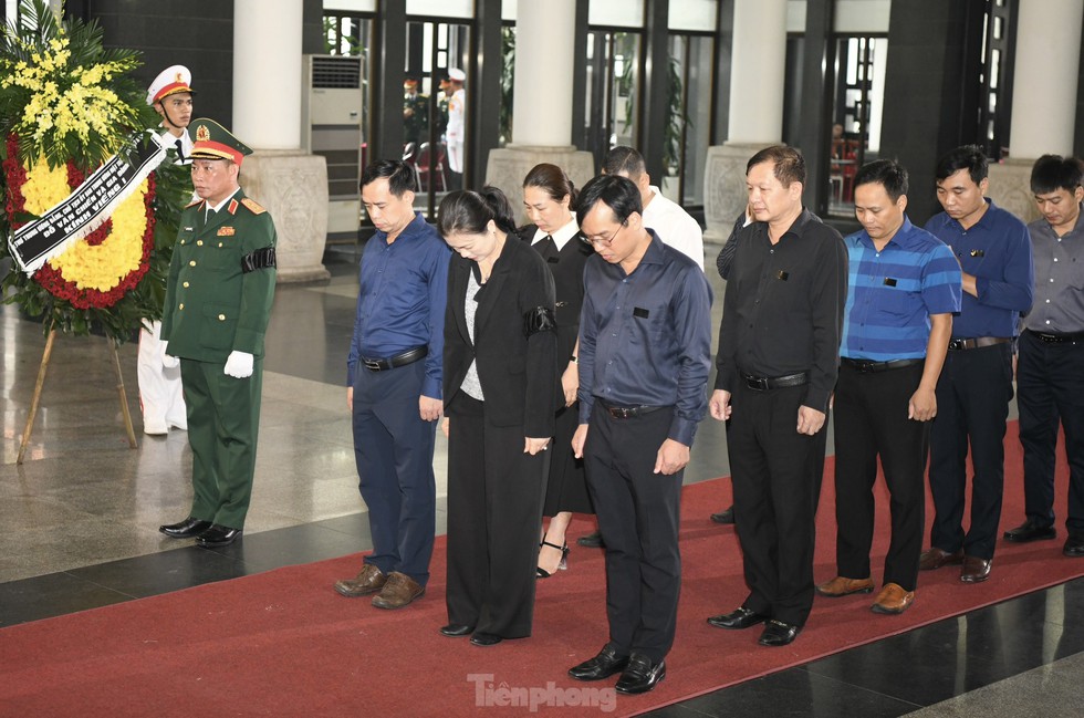 Lãnh đạo Đảng, Nhà nước, Quân ủy Trung ương - Bộ Quốc phòng viếng Thượng tướng Nguyễn Chí Vịnh - Ảnh 20.