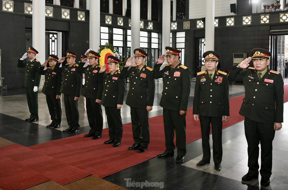 Lãnh đạo Đảng, Nhà nước, Quân ủy Trung ương - Bộ Quốc phòng viếng Thượng tướng Nguyễn Chí Vịnh - Ảnh 18.