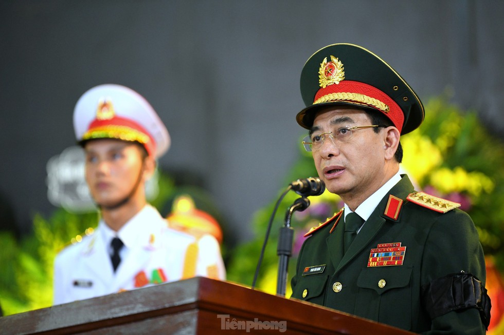Tiễn biệt Thượng tướng Nguyễn Chí Vịnh - Tấm gương sáng về lòng trung thành với Đảng, Tổ quốc và Nhân dân - Ảnh 4.