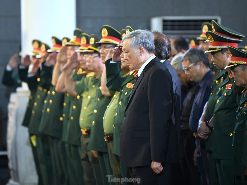 Tiễn biệt Thượng tướng Nguyễn Chí Vịnh - Tấm gương sáng về lòng trung thành với Đảng, Tổ quốc và Nhân dân - Ảnh 1.