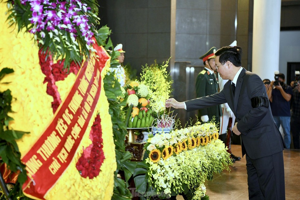 Lãnh đạo Đảng, Nhà nước, Quân ủy Trung ương - Bộ Quốc phòng viếng Thượng tướng Nguyễn Chí Vịnh - Ảnh 7.