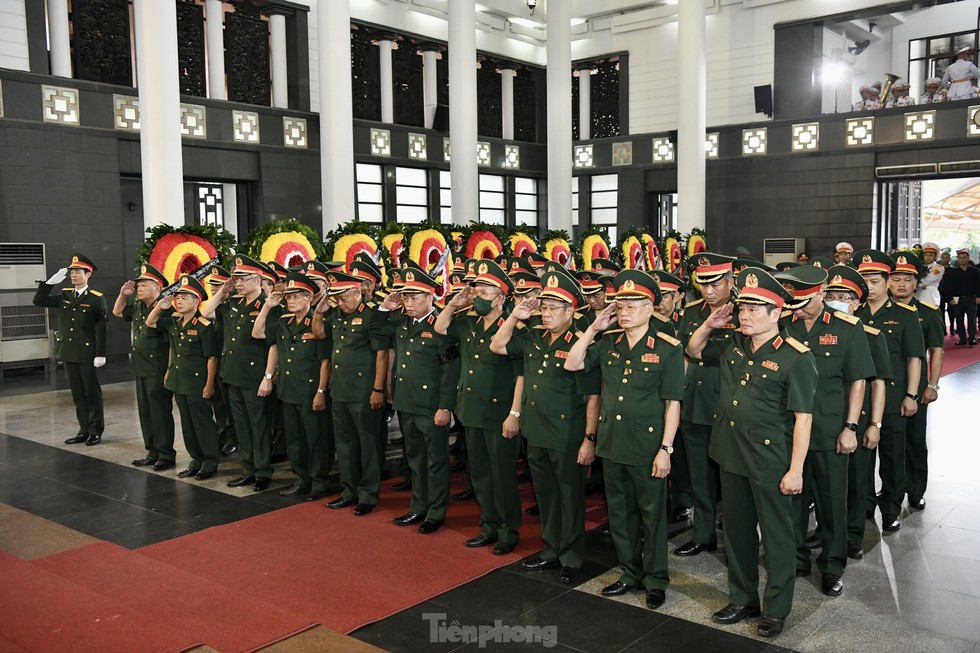 Lãnh đạo Đảng, Nhà nước, Quân ủy Trung ương - Bộ Quốc phòng viếng Thượng tướng Nguyễn Chí Vịnh - Ảnh 28.