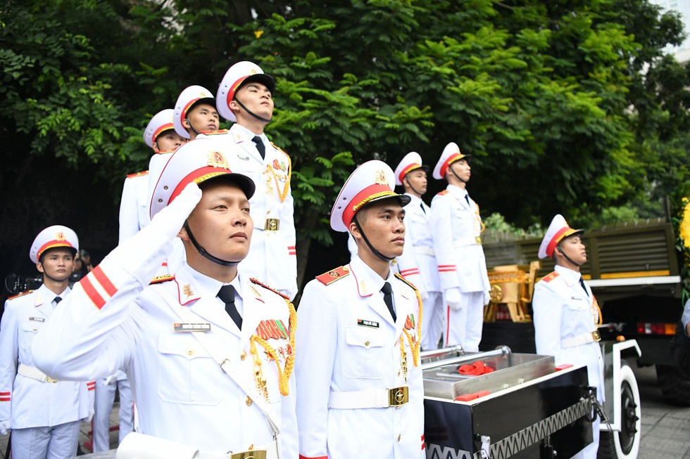 Tiễn biệt Thượng tướng Nguyễn Chí Vịnh - Tấm gương sáng về lòng trung thành với Đảng, Tổ quốc và Nhân dân - Ảnh 15.