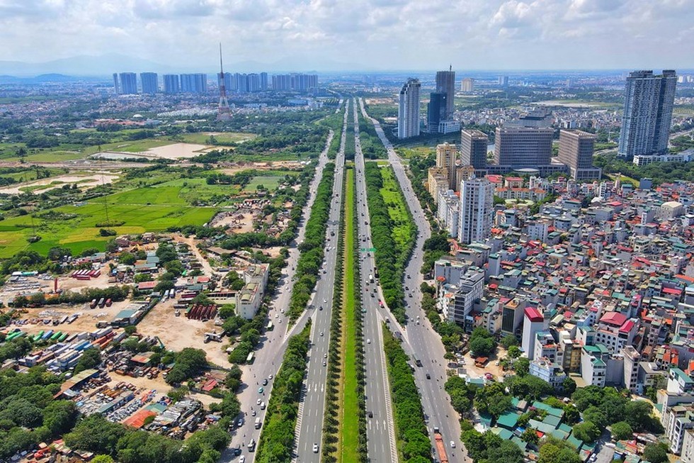 Đại lộ dài nhất Việt Nam sau 13 năm giờ thế nào? - Ảnh 13.