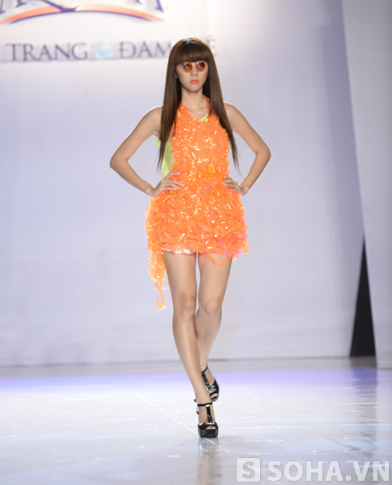 Ngọc Quyên thể hiện đẳng cấp trên sàn catwalk 6