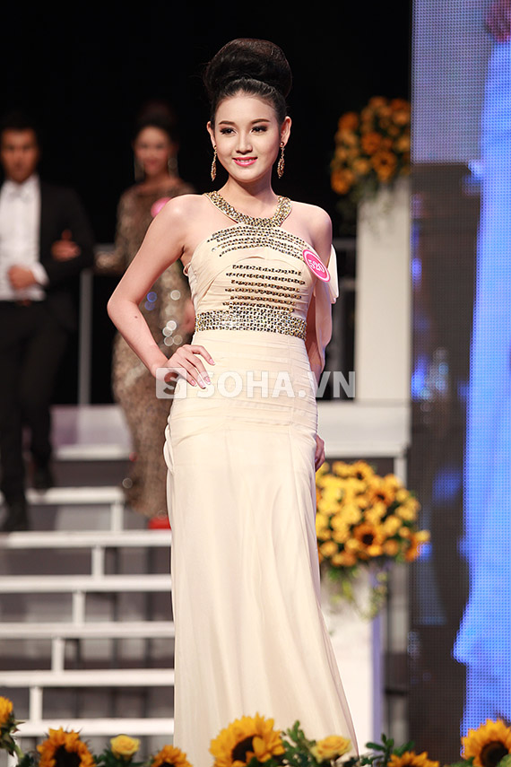 Hot girl Kelly Nguyễn đoạt giải Miss Photo 8