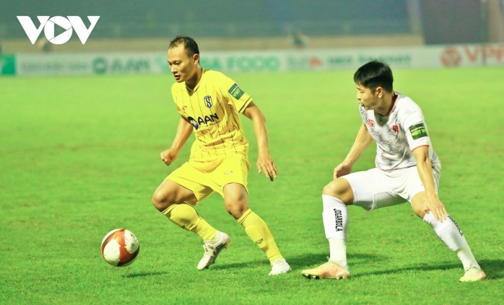 Lý do Trọng Hoàng bất ngờ chia tay SLNA- Ảnh 1.