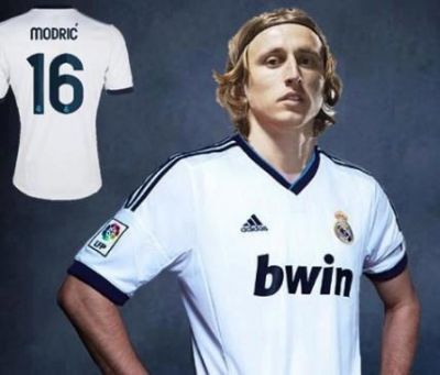 luka-modric-se-cap-ben-real-madrid-trong-ngay-hom-nay