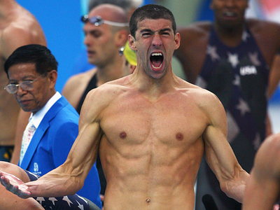 michael-phelps-duoc-moi-dong-nguoi-rung-tarzan