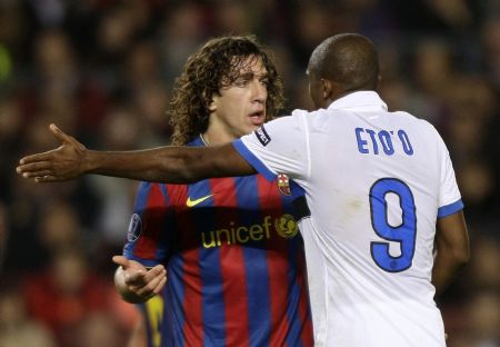 puyol-va-etoo-bi-kien-vi-lua-dao-nua-trieu-euro