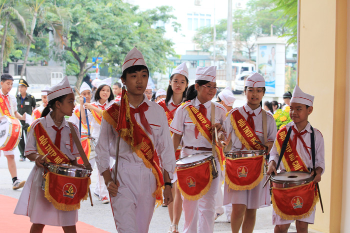 chum-anh-bo-truong-pham-vu-luan-danh-trong-khai-truong