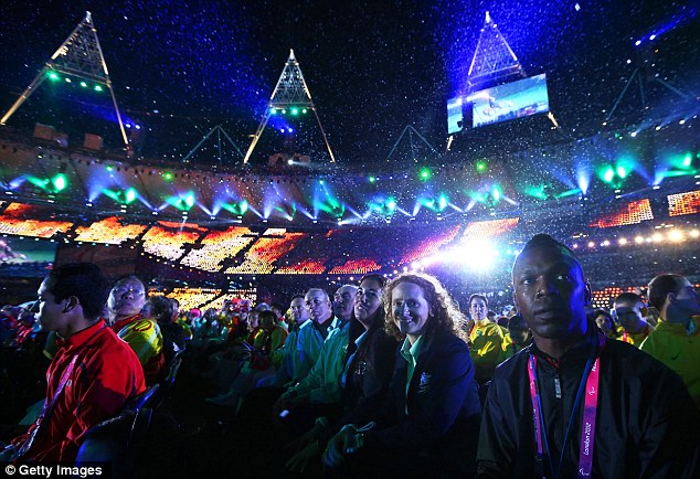 nhung-hinh-anh-ruc-ro-cua-dem-be-mac-paralympics-game-2012