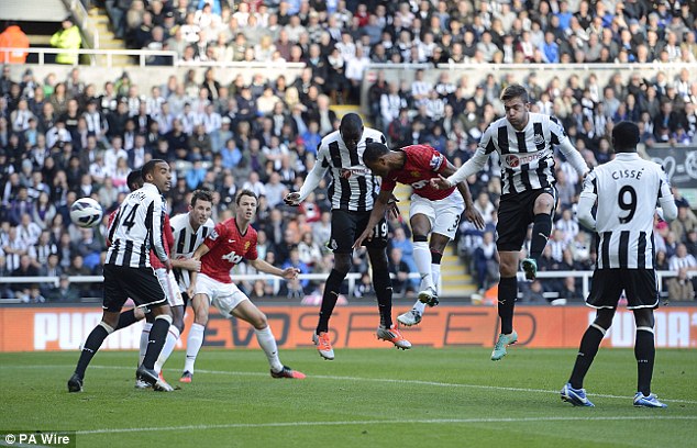 man-united-30-newcastle-thu-khong-gioi-thi-ghi-ban