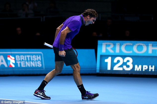 Federer lại một lần nữa "ôm hận" trước Djokovic 3