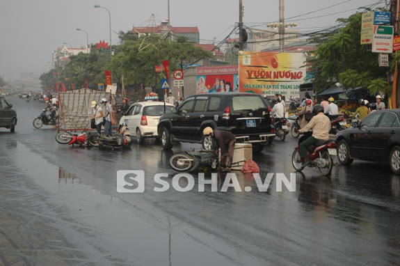 ha-noi-do-xe-cho-dau-nguoi-dan-vo-ech-hang-loat