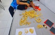 Tịch thu số vàng trị giá gần 700 triệu đồng trong nhà 1 người giúp việc
