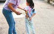 Đánh trẻ em không gây thương tích nhưng gây tổn hại tâm lý có được coi là bạo hành không? Bộ Công an trả lời