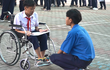 Điều chưa kể về thí sinh ngồi xe lăn, đeo máy đo đường huyết đặc biệt nhất kỳ thi vào lớp 10 tại TP.HCM năm nay
