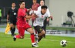 Dùng cầu thủ nhập tịch vẫn thua đậm 0-3, đội tuyển Trung Quốc tan mộng vô địch