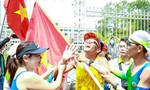 'Dị nhân' Nguyễn Văn Long chạy bộ xuyên Việt 1.800 km trong 20 ngày